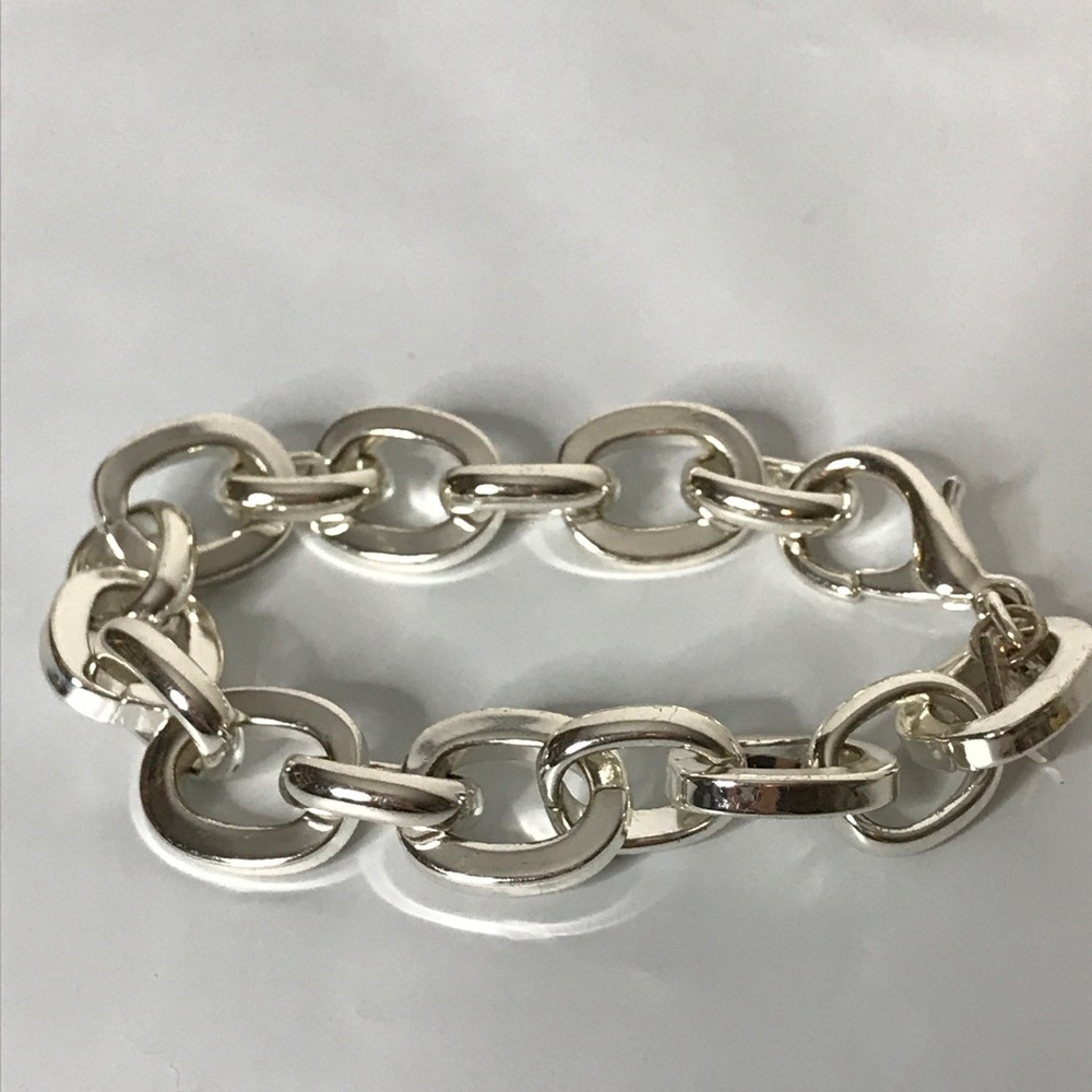Nine West Silvertone Chain Bracelet Approx 7.5”